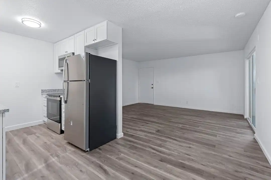 802 Lincoln Ave unit 812 - More