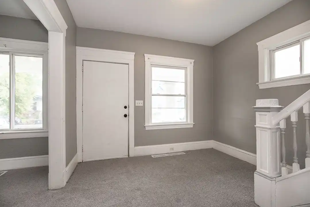 7411 Brinsmade Ave – pohled 2