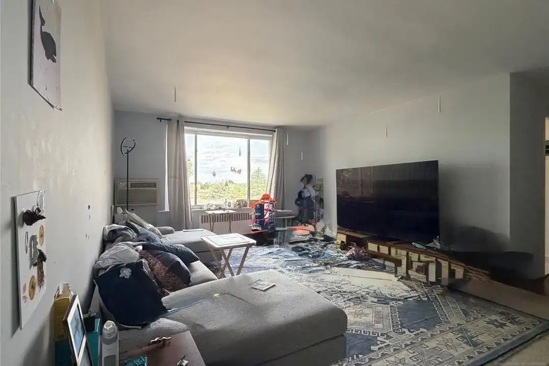 2345 Linwood Ave #5G - View 4