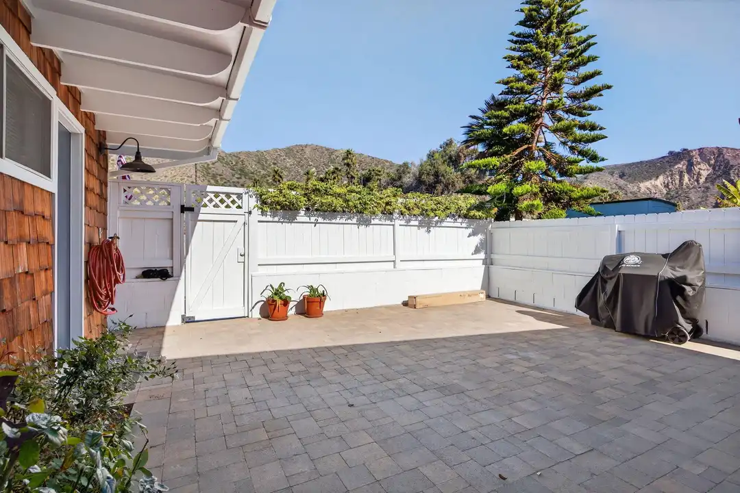 3884 Pacific Coast Hwy - View 6