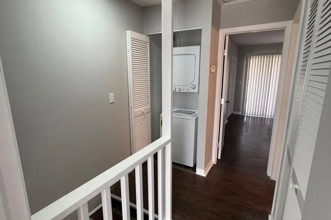 811 SE 12th Ave unit 302 - View 6