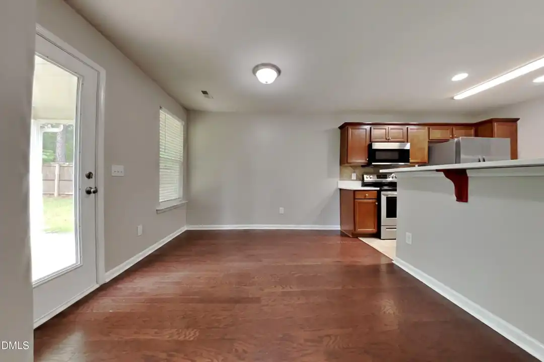 31 Burr Oak Cir - View 4
