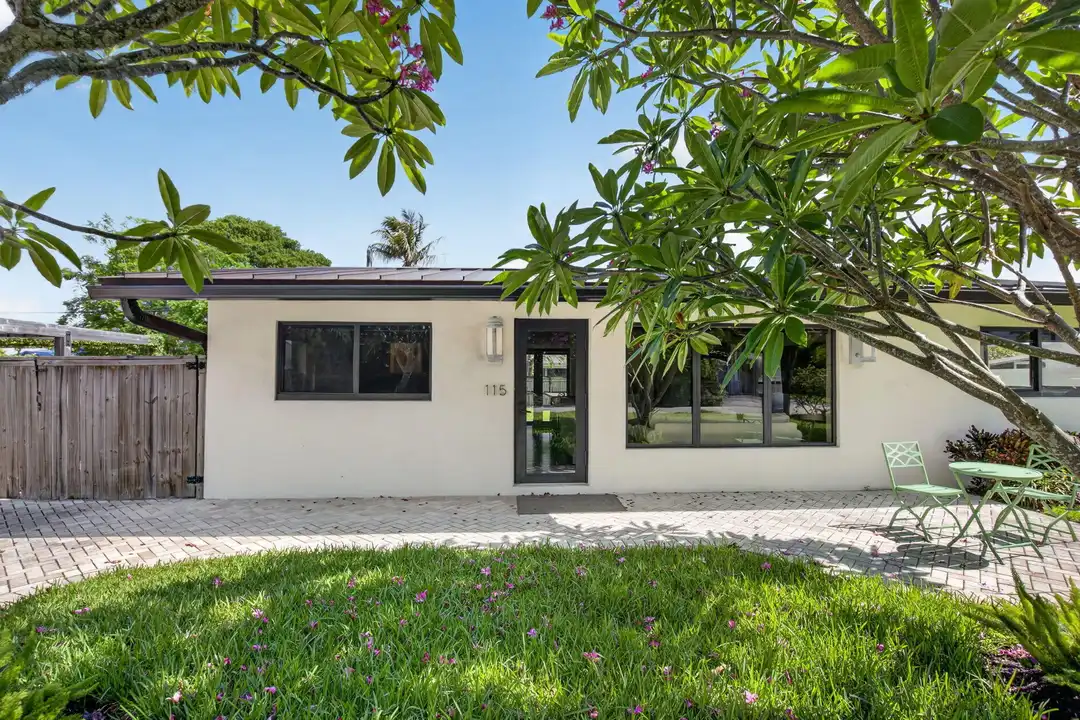 115 NW 7th St - More