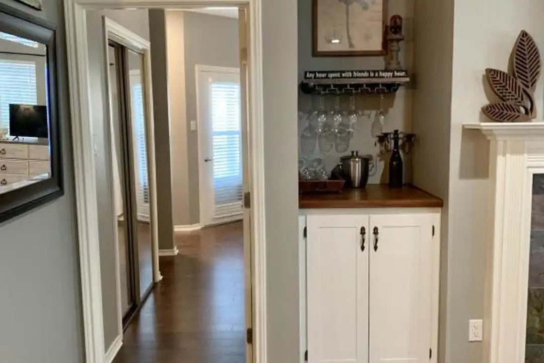 2164 Tanglewood Blvd - More