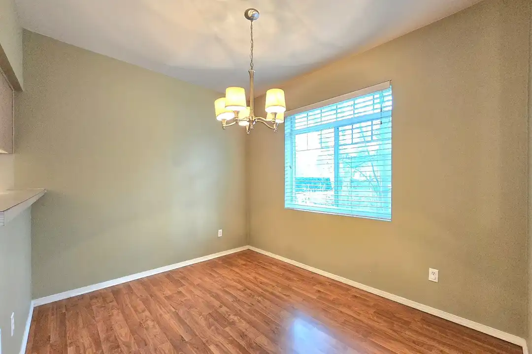 18930 Bothell Everett Hwy unit V101 - More