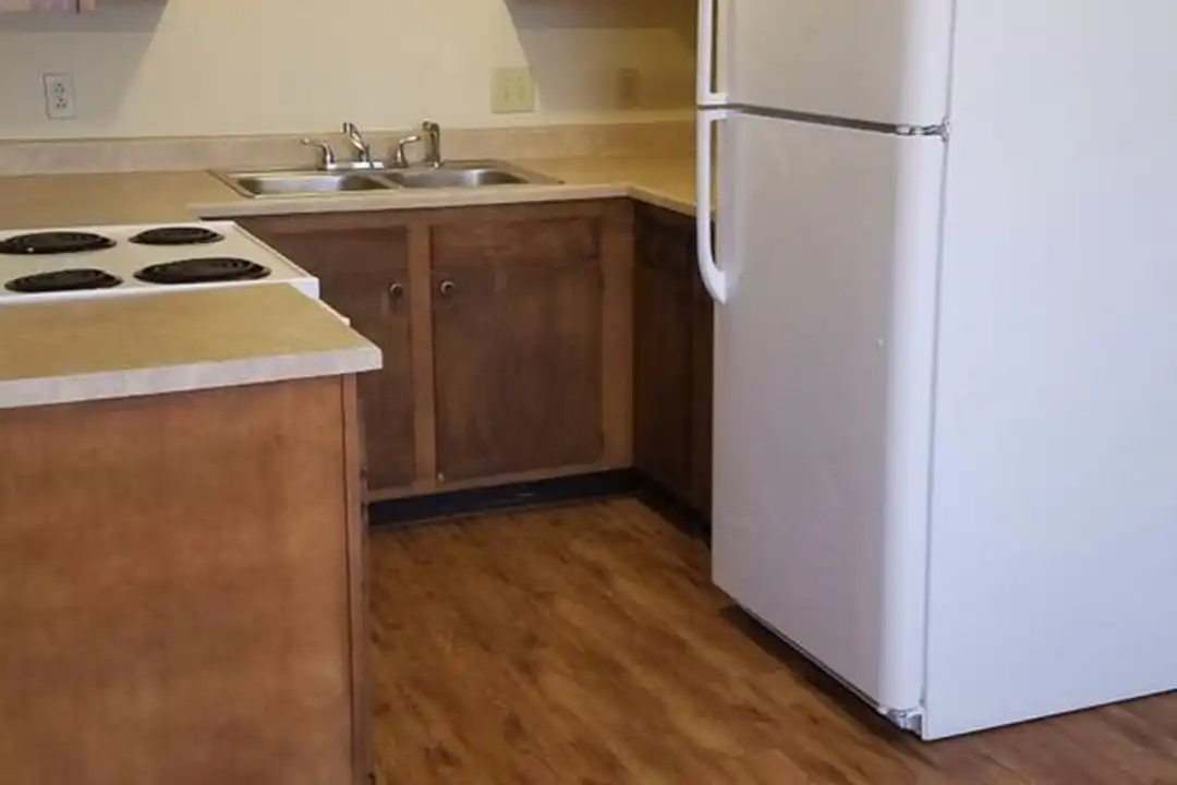 201 Main Delta St unit 16 – photo 1 of 6