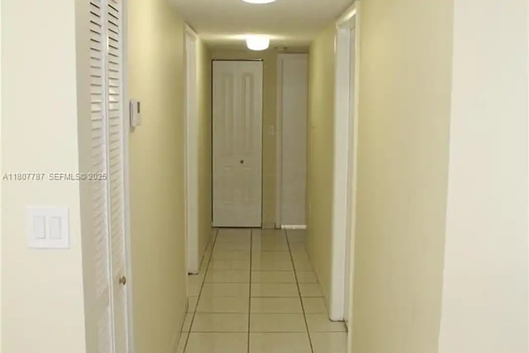 4680 NW 102nd Ave unit 104 - View 3