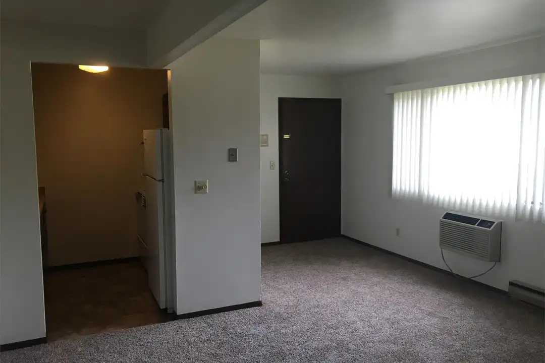 4340 Kennedy Dr unit # 101 – photo 1