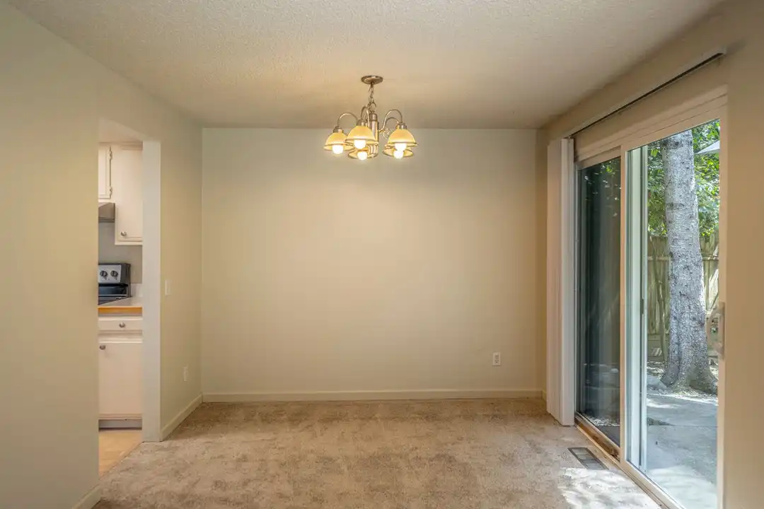 17123 NE 31st Pl - View 5