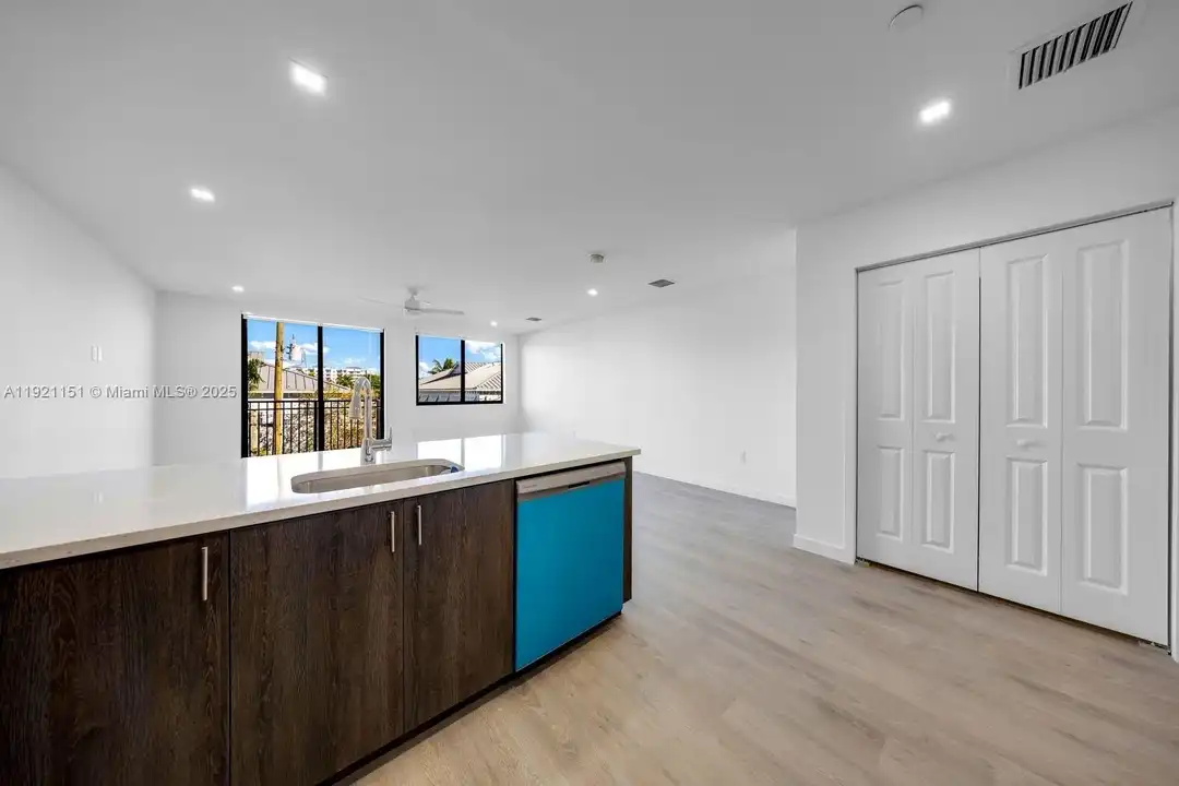 20 NE 19th Ave #210 - View 2