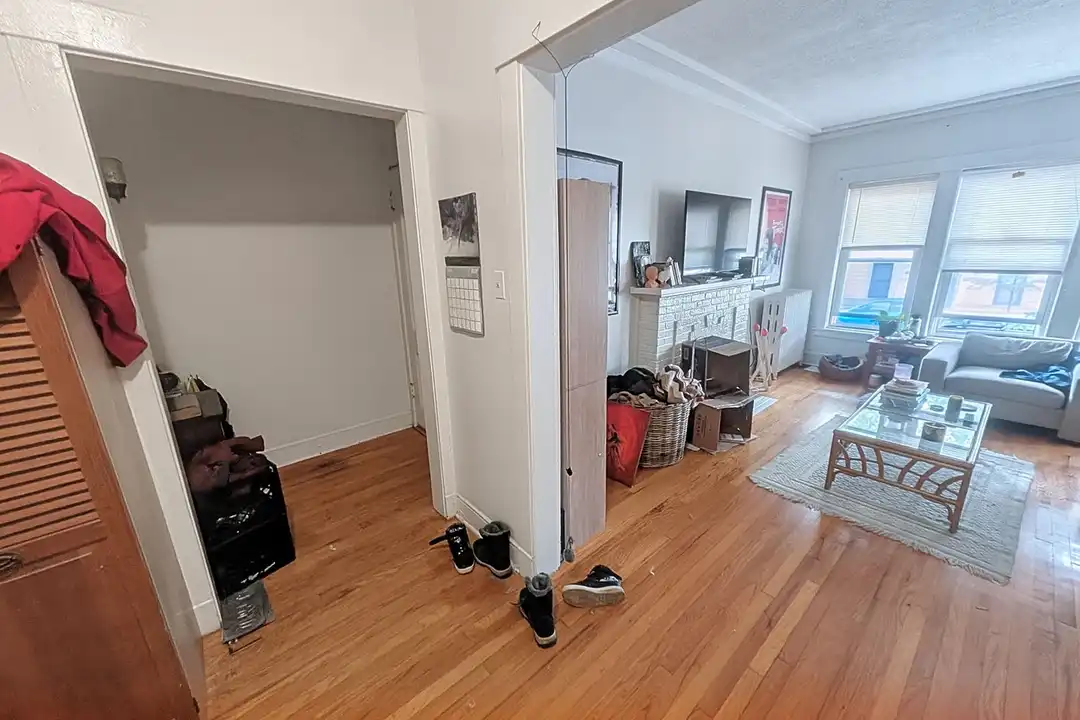 1308 W Rosemont Ave unit 1308-1 - View 4
