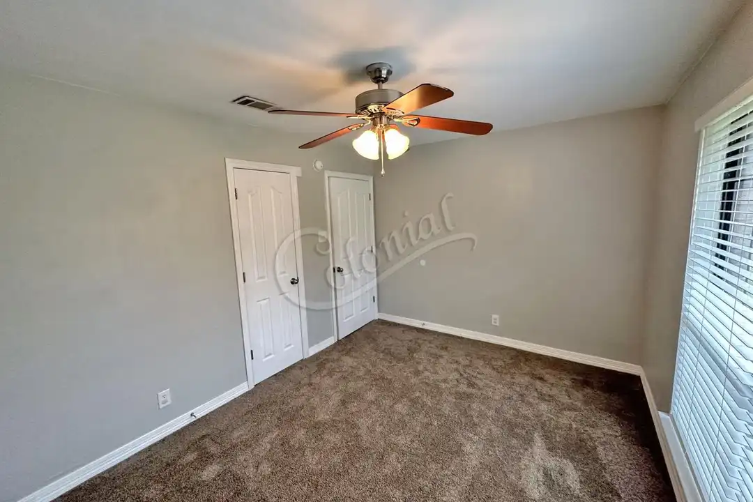 5010 James Loop - View 6