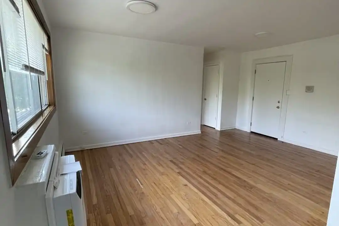 1410 W Juneway Terrace unit 2A – pohled 2