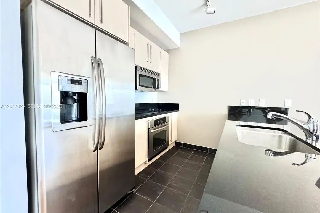 1111 SW 1st Ave #3524-N - View 3