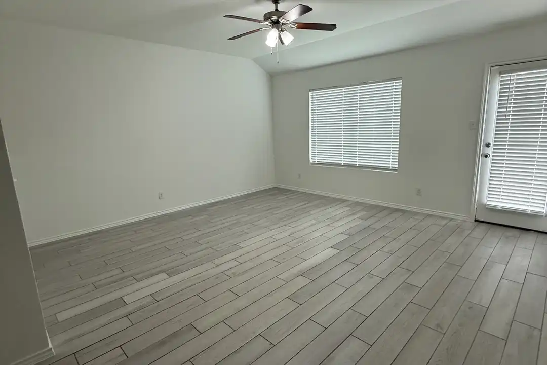 1045 Polmont Ct - View 3