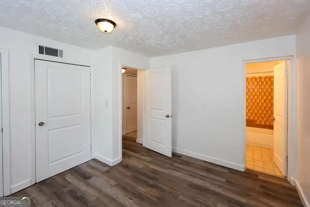 1293 Marcy St SE - View 6