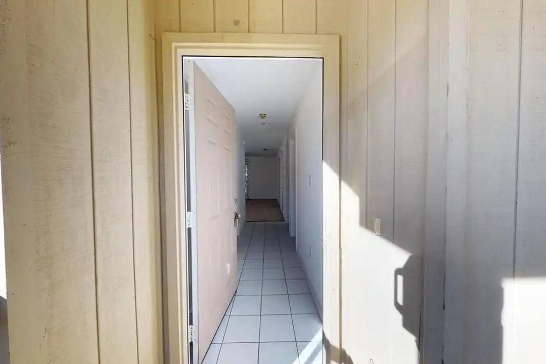 1863 Norwood Ct #4 - View 3