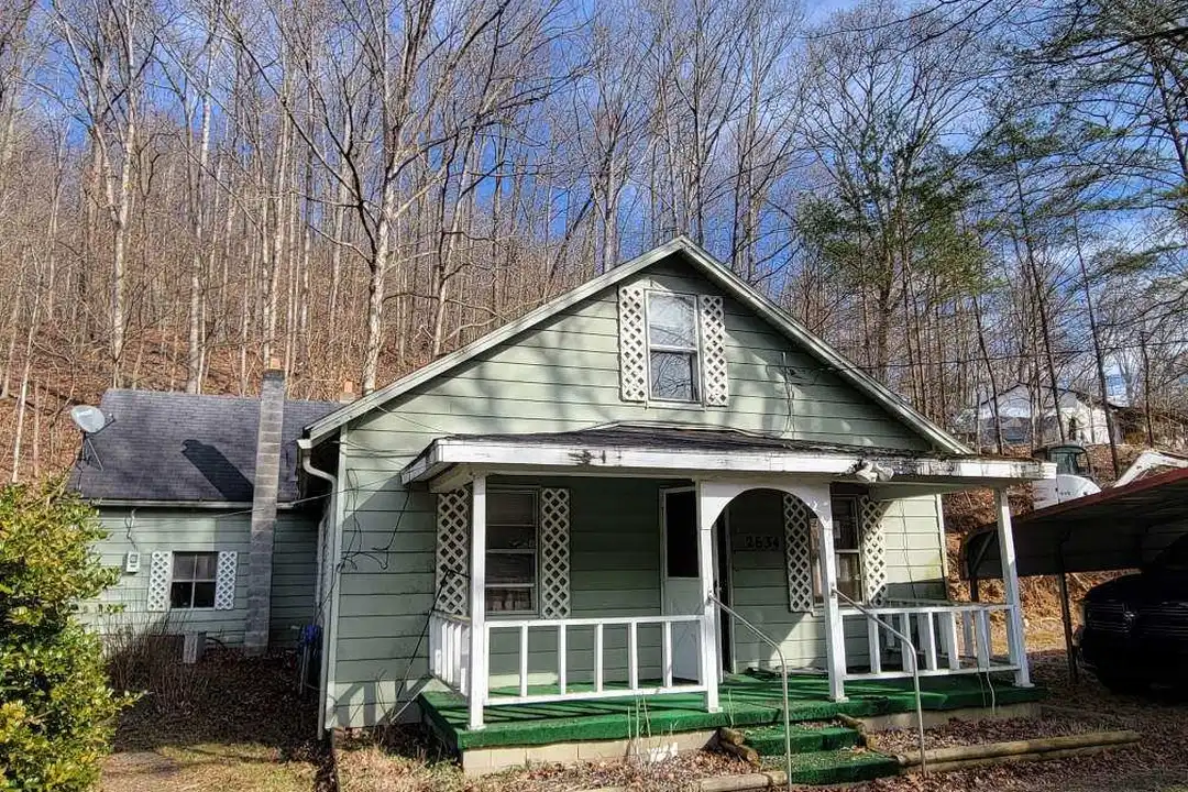 2634 Big Pete Rd – photo 1 of 13