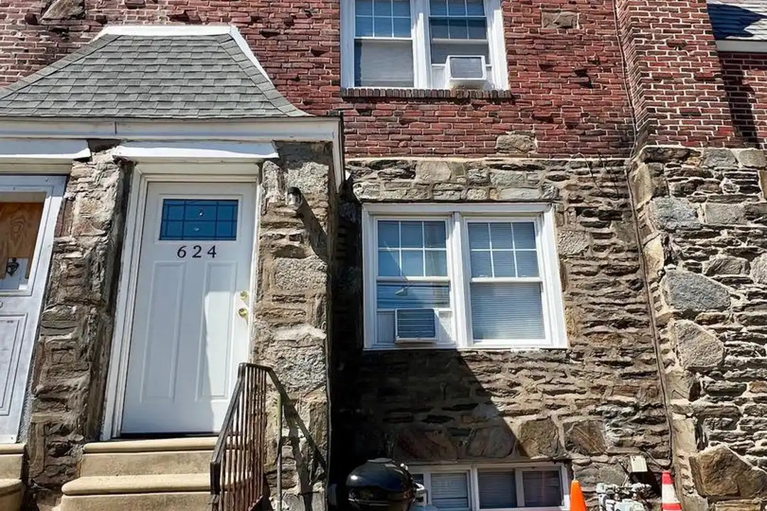 Apartment in Upper Darby - View 3