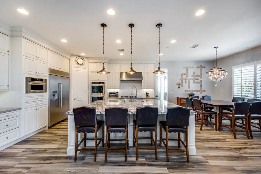 7377 Woods Ct - View 6