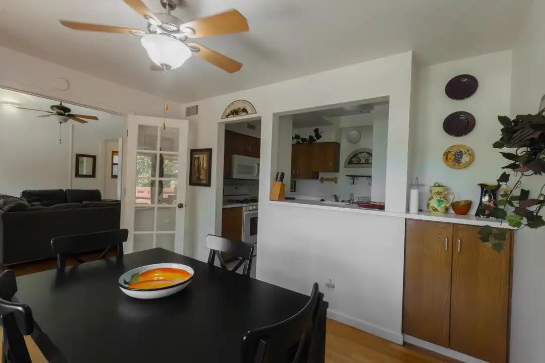 207 3rd St unit 320 - View 4