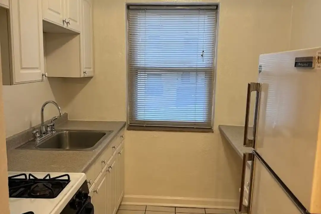 5300 Fifth Ave unit A2 - More