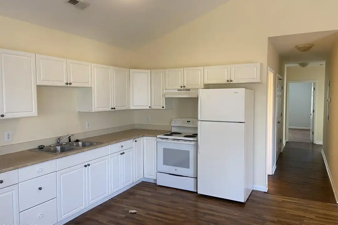 1007 Castle St #1 - View 4