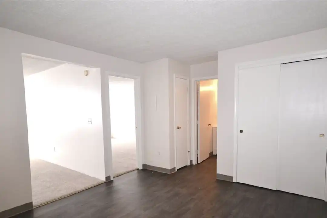 545 Calef Rd unit 1 - View 3