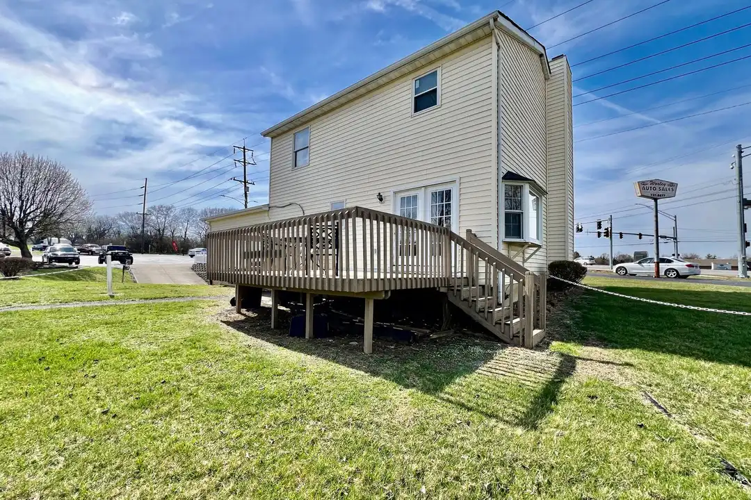 5042 Princeton Glendale Rd – photo 1 of 26