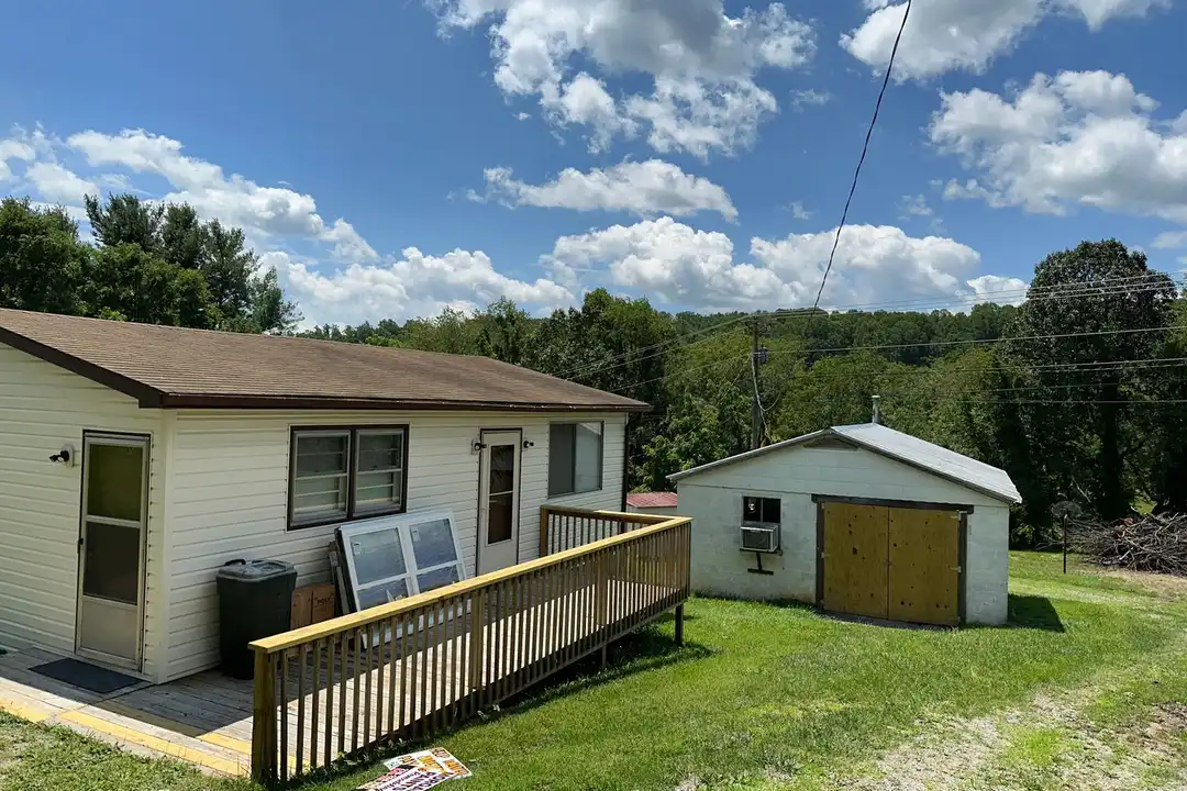 3389 Happy Hollow Rd – photo 1