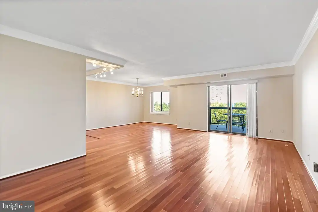 8370 Greensboro Dr #1004 - View 6