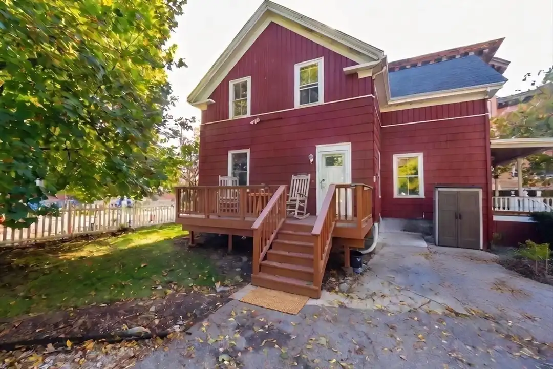12 Adella Pl – pohled 3