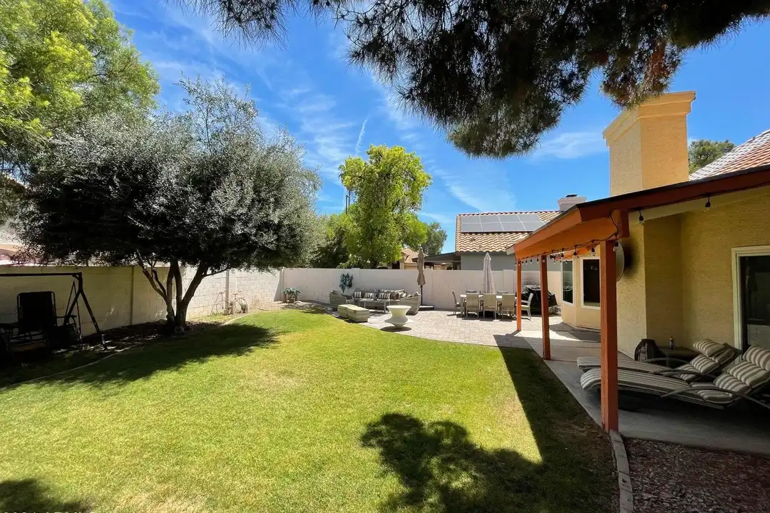 2322 E Millbrae Ct - View 2