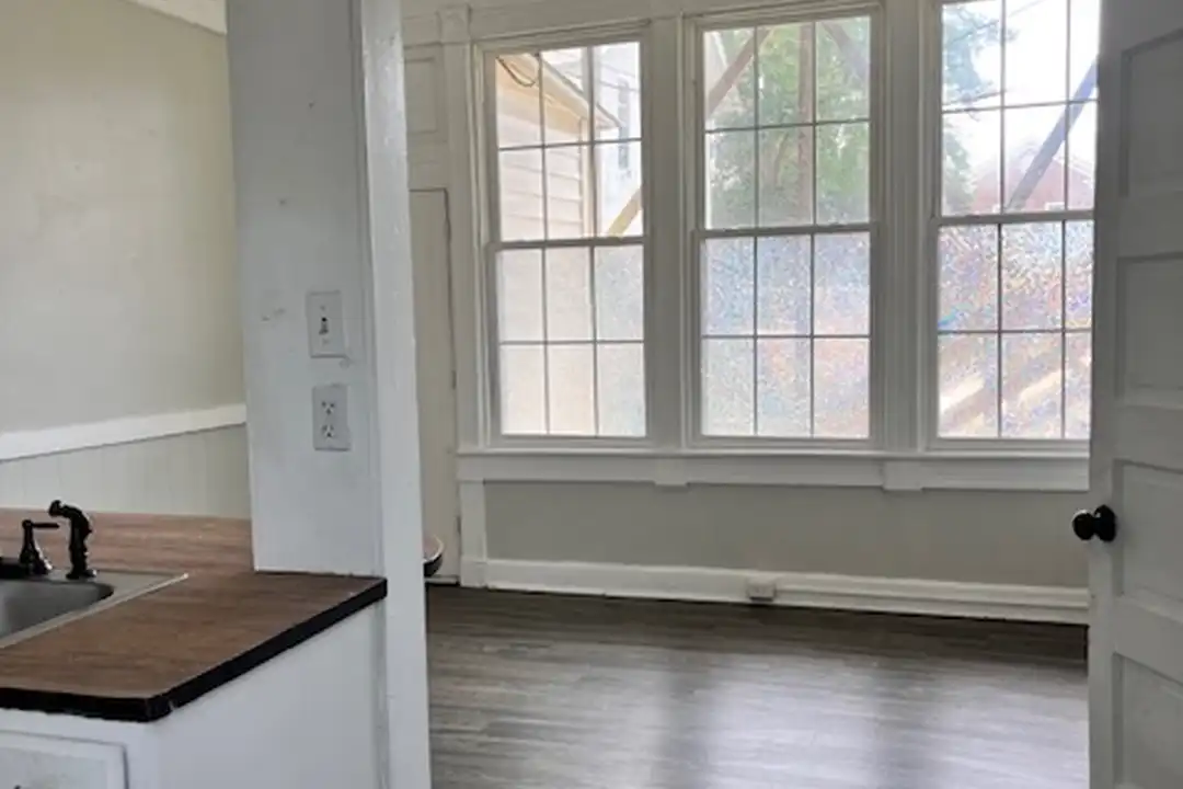 406 S Armistead Ave unit 5 - More
