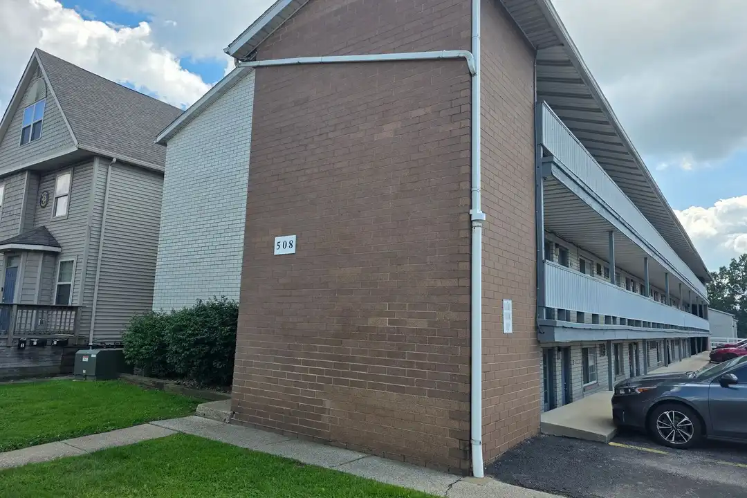 508 E Buchtel Ave unit 2C – photo 1