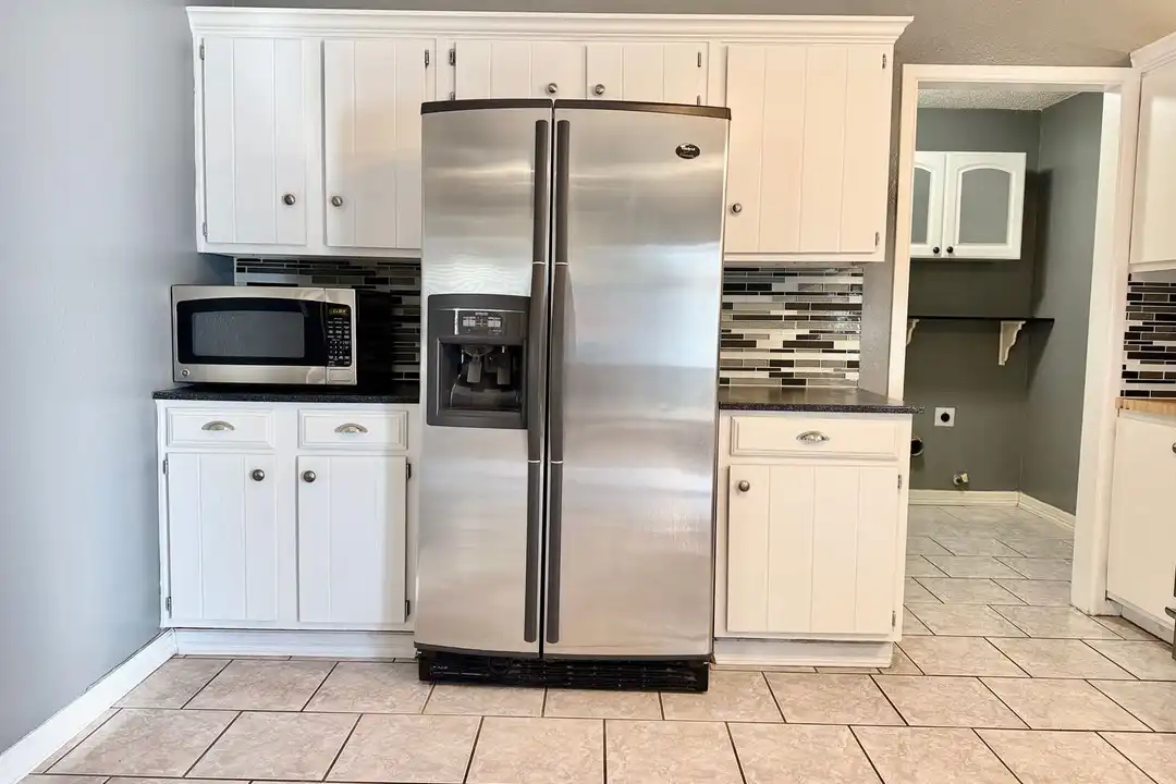 2515 Emerson Dr - View 4