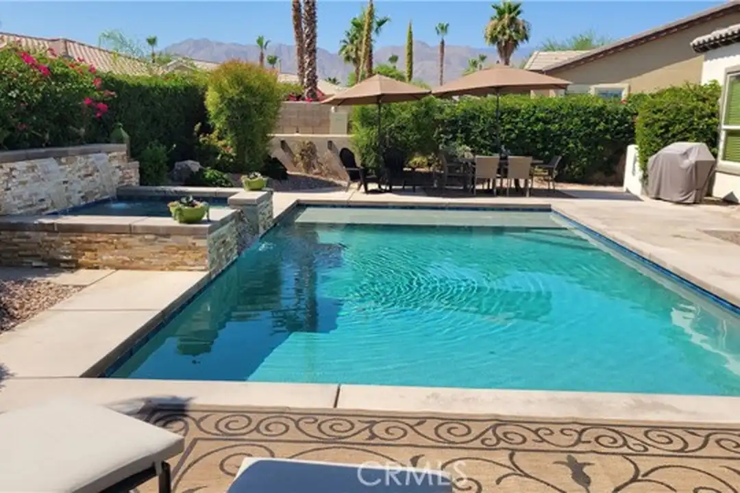 House in La Quinta - View 2