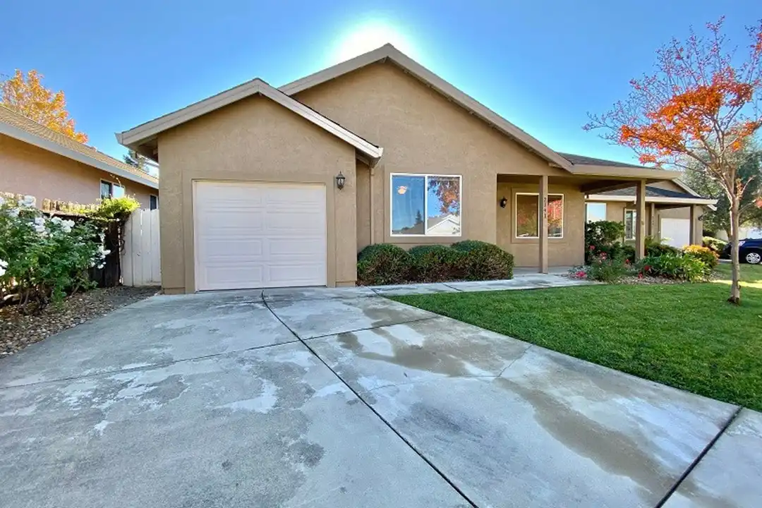 2141 Devonshire Dr unit 2141 Devonshire Drive - View 2