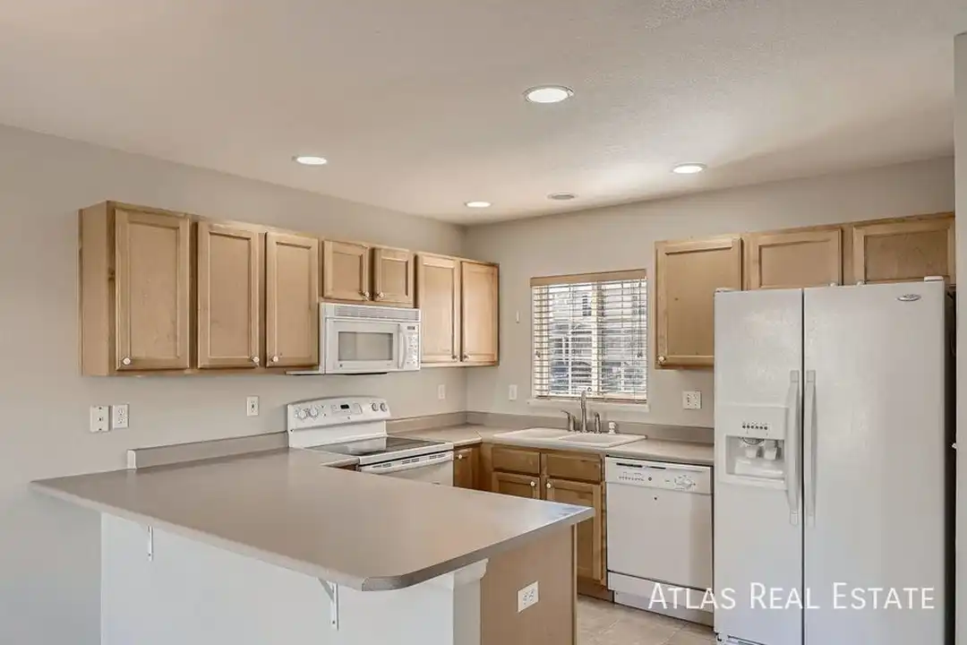 4526 Crow Creek Dr - View 5