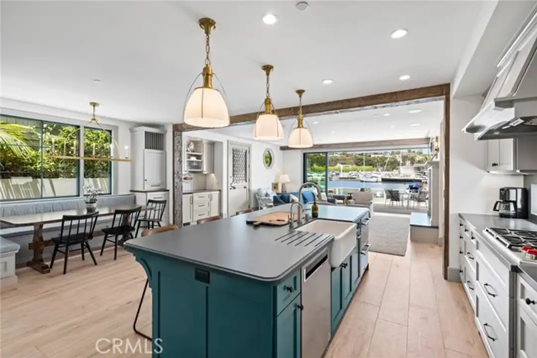 225 E Bay Front - More