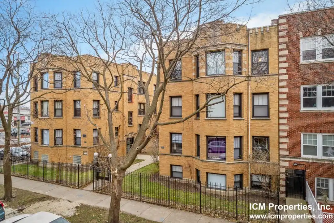 5941 N Paulina St - View 6