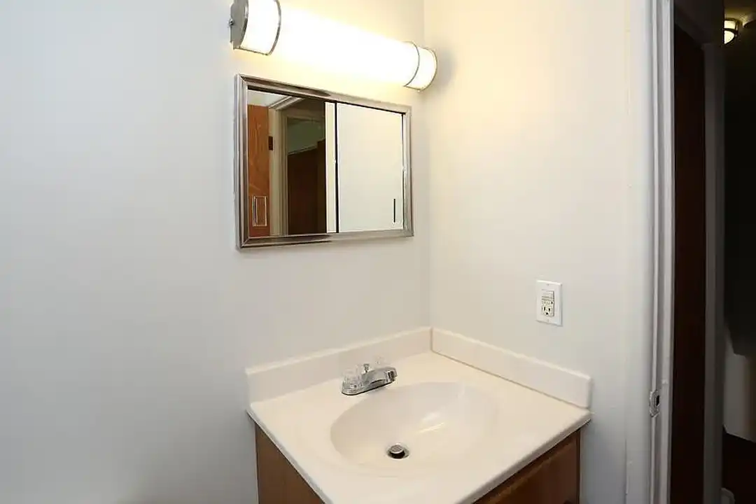 Parkside Apartments – photo 1