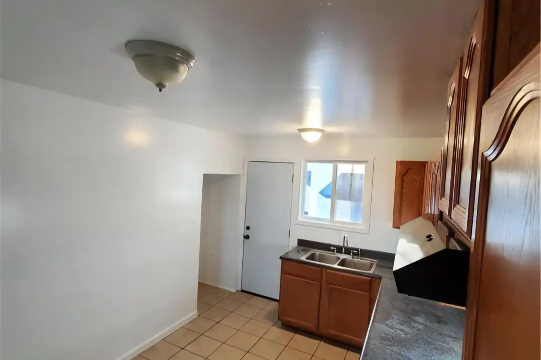 8550 C Ave - View 6