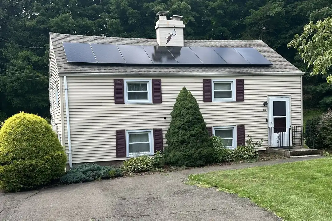 15 Earl Ave – photo 1