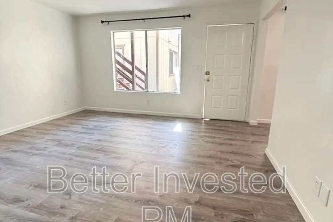 745 S Dora St unit H – photo 1 of 13
