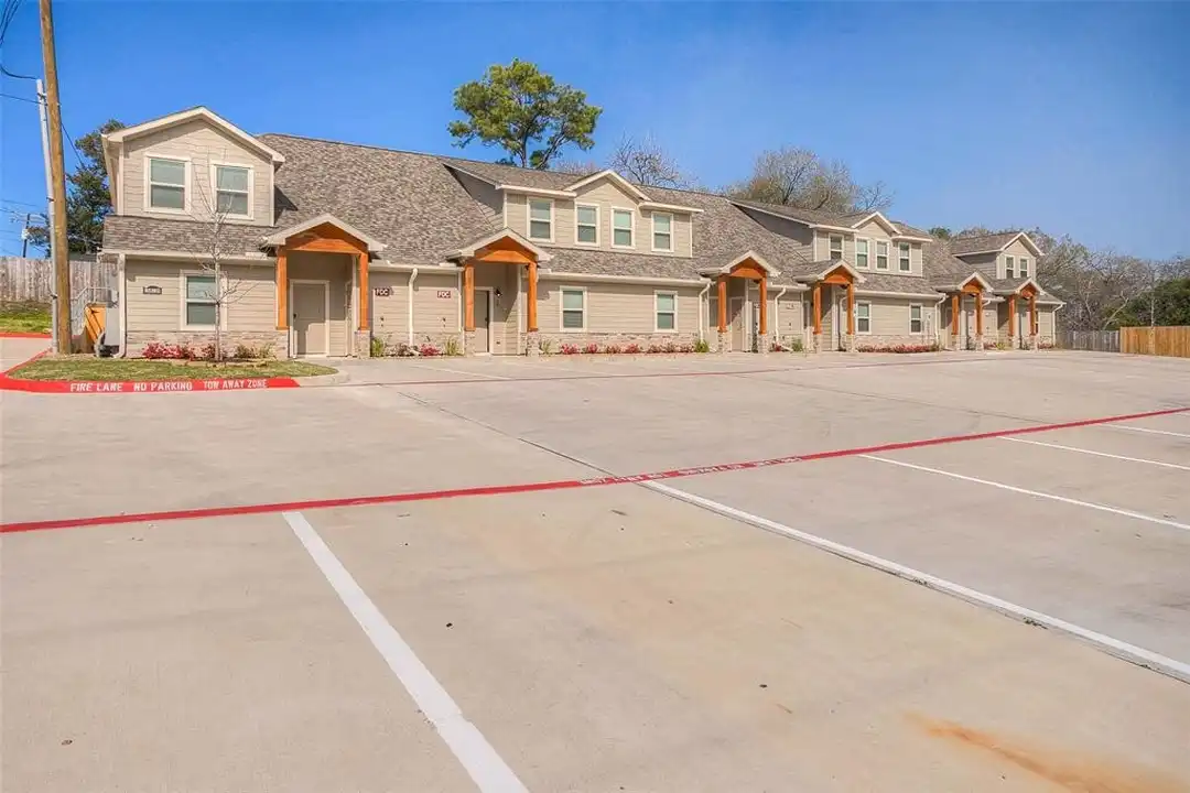 1419 2nd St unit 2 - View 2