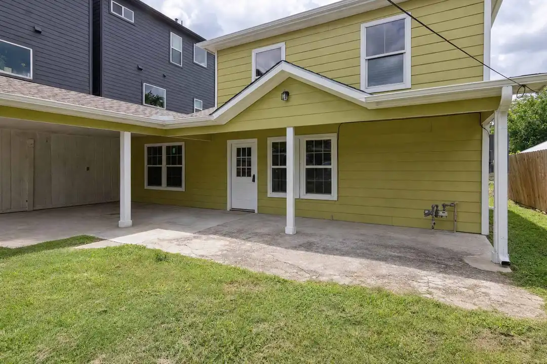 House in Houston - View 2