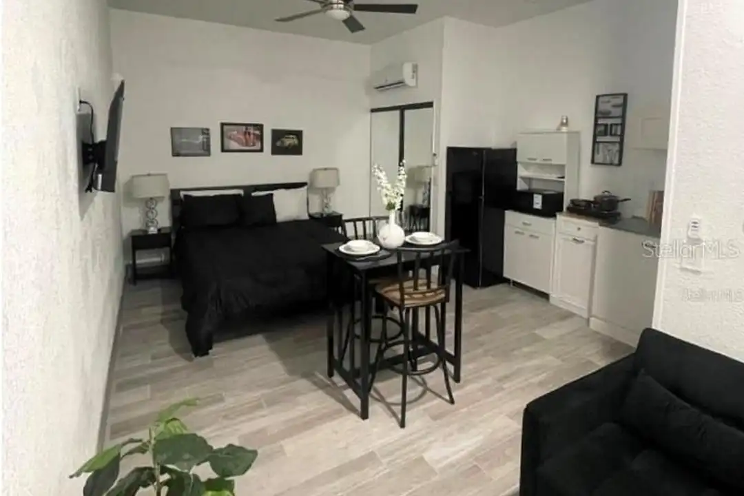 Apartment in Orlando - View 3
