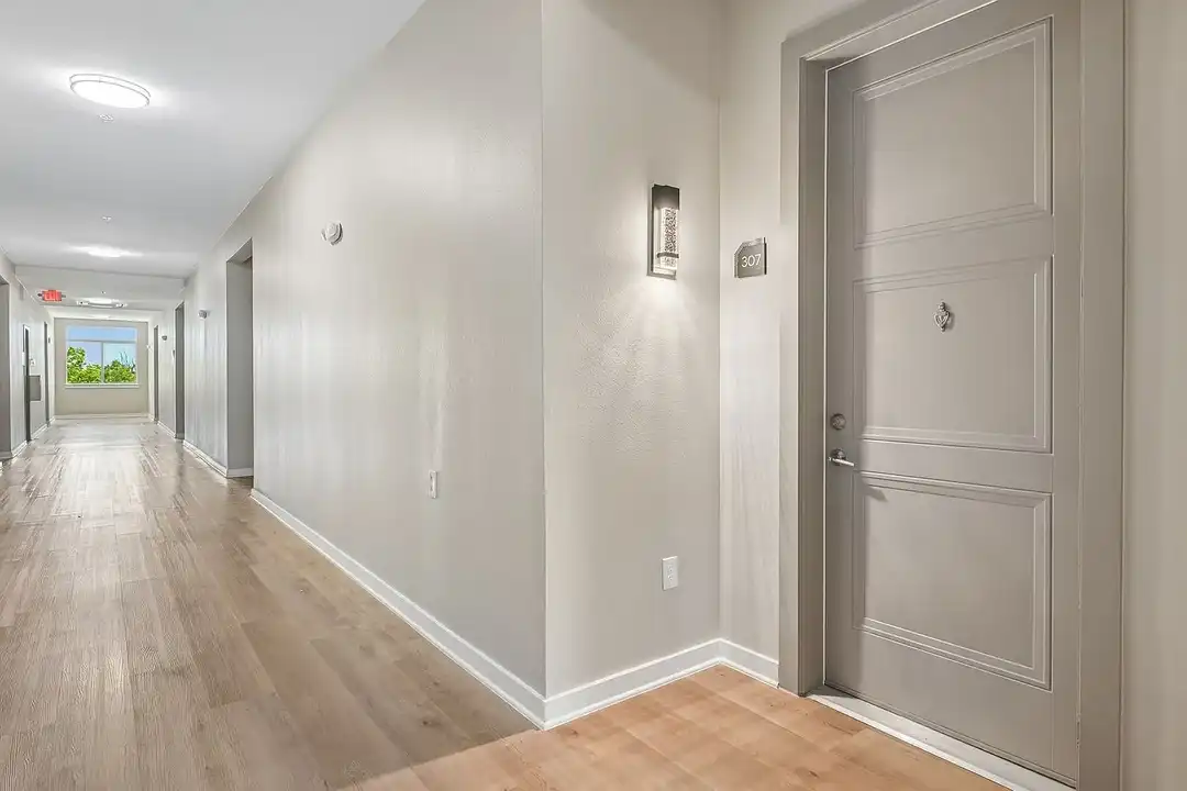 Oasis Vista Apartments ! Full Size Washer Dryer! Rent: $1250-$1450! ! Ask About Promotions – photo 1 of 43