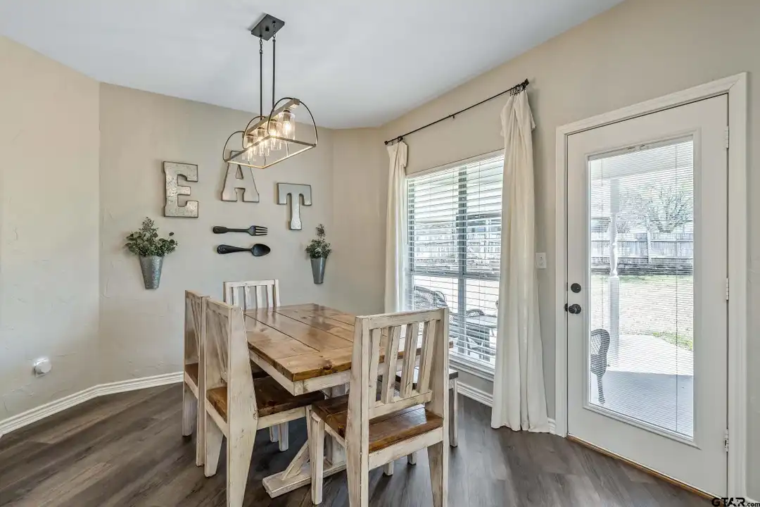 602 Windover Ln - View 6